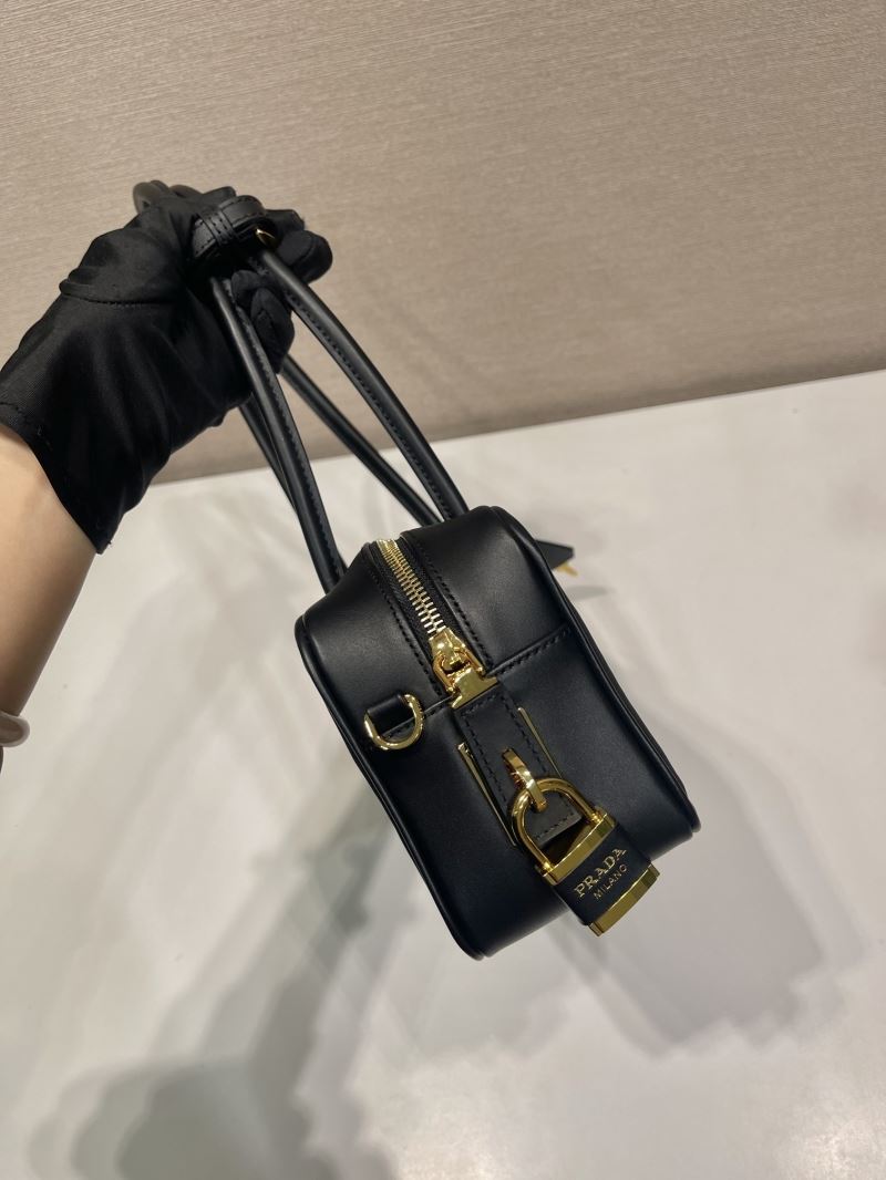 Pra*a top handle bags